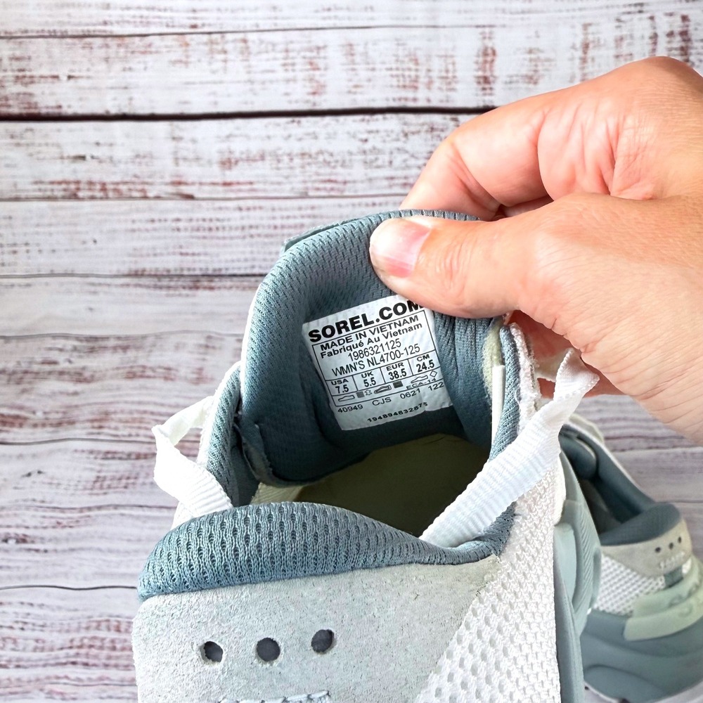 Sorel Kinetic Impact Lace Sneakers Sea Salt Sage Green NL4700-125 Womens 7.5 - Picture 8 of 8